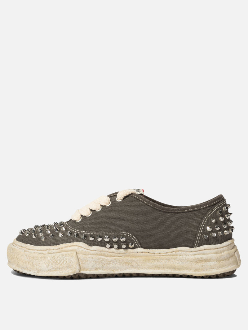 Vietti Maison Mihara Yasuhiro Sneaker con borchie "Baker" Convenienza