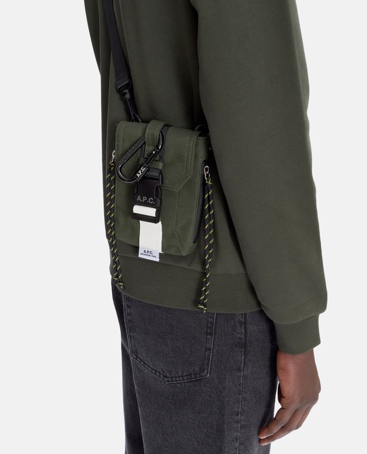 A.P.C. TRACOLLA POUCH TREK Offerta