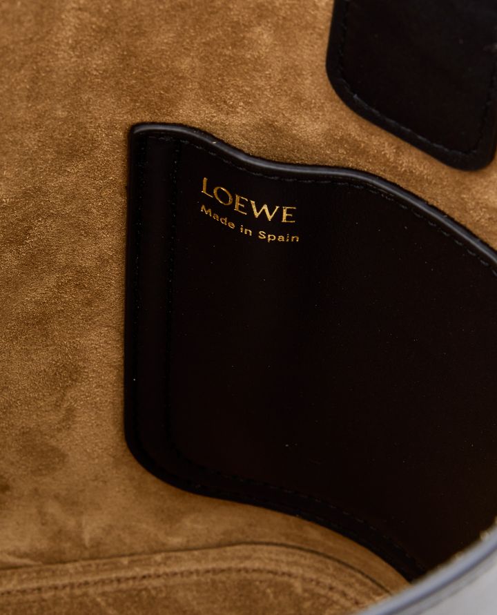 Loewe MINI PEBBLE BUCKET BORSA IN PELLE In Vendita
