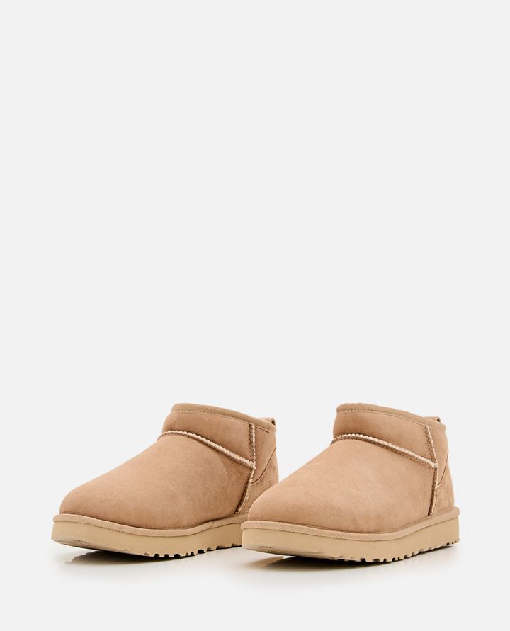 Ugg W CLASSIC ULTRA MINI Fino Al -60%