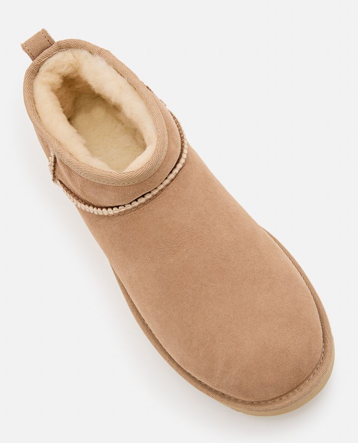 Ugg W CLASSIC ULTRA MINI Fino Al -60%