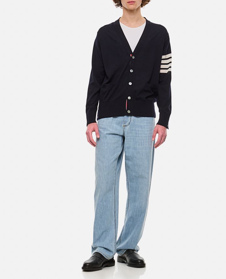 Thom Browne CARDIGAN CLASSICO SCOLLO A V Nuovo