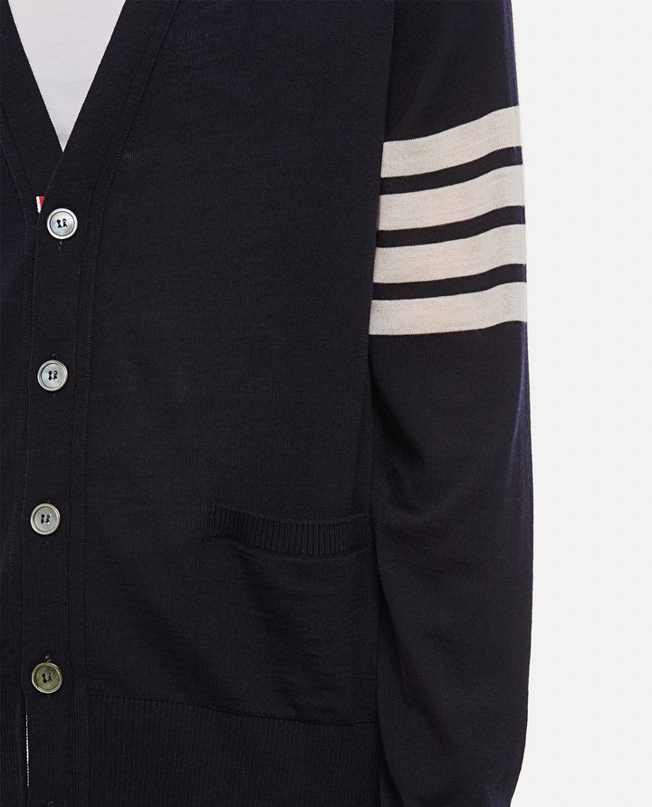 Thom Browne CARDIGAN CLASSICO SCOLLO A V Nuovo