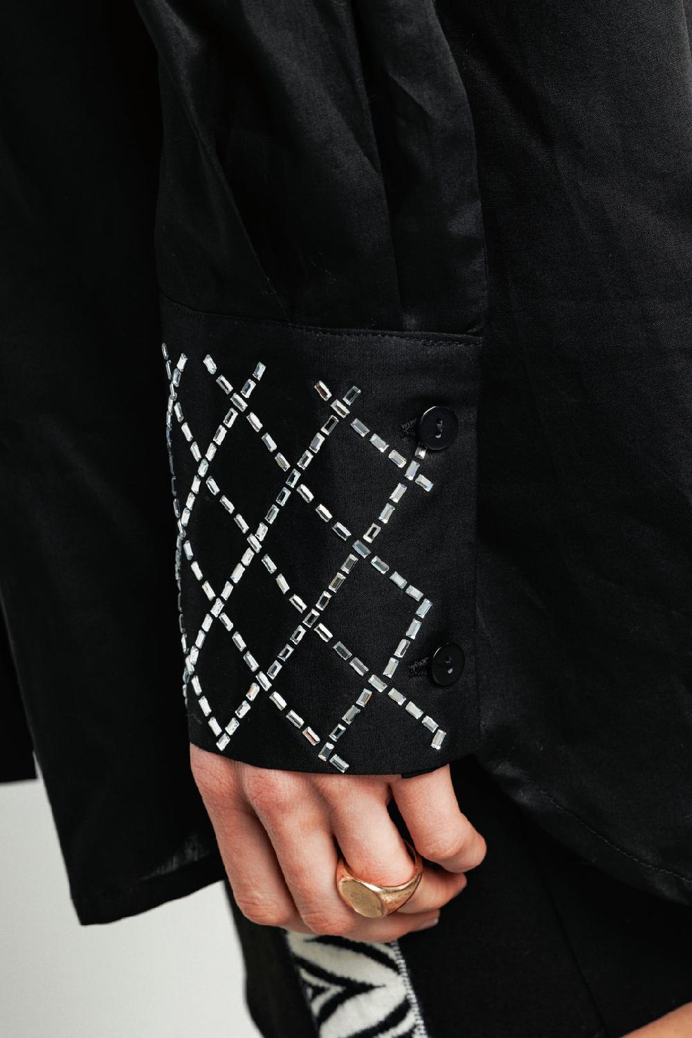 Akep CAMICIA OVERSIZE AKEP CON DETTAGLIO STRASS Shopping online