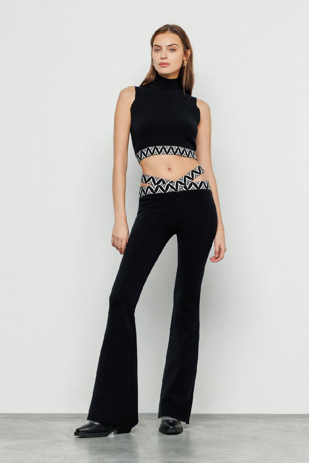 Akep CROP TOP CON ORLO SUL FONDO IN JACQUARD Economico