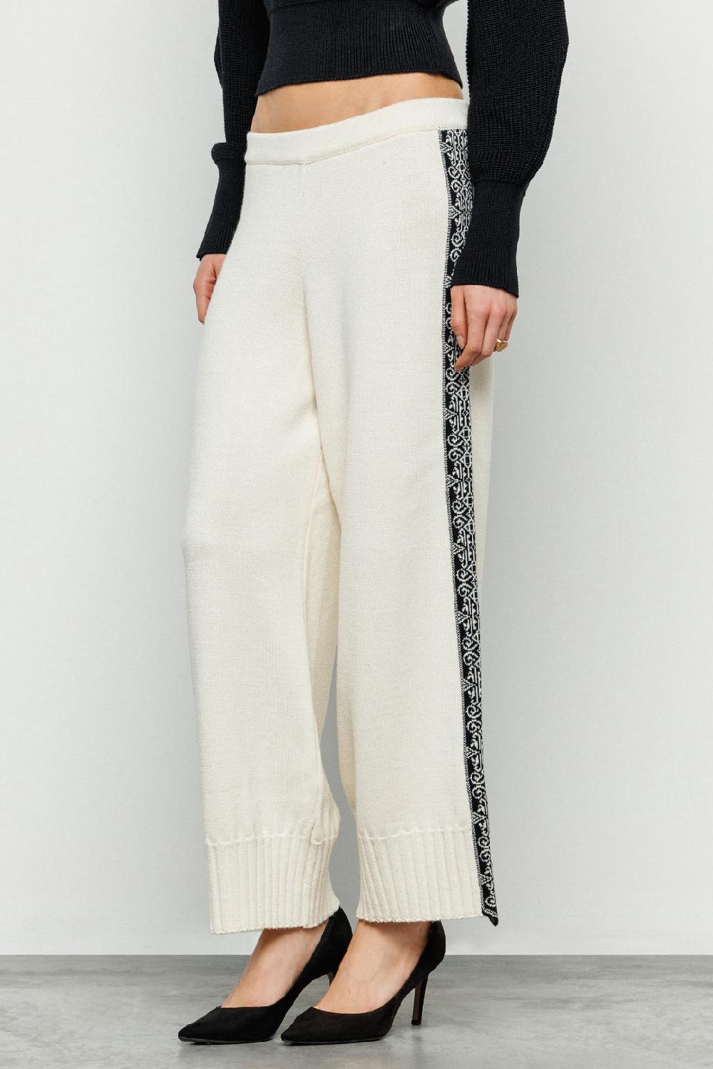 Akep PANTALONE AKEP CON BANDA JACQUARD LATERALE Acquista Ora